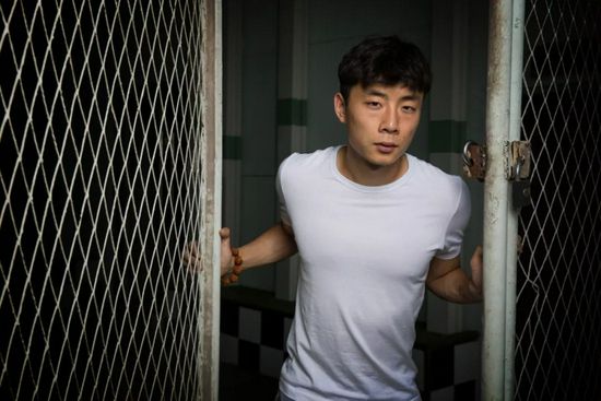 成人久久影院